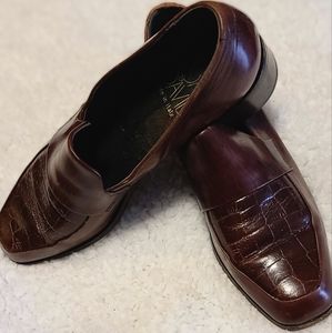 Joan & David slip ons